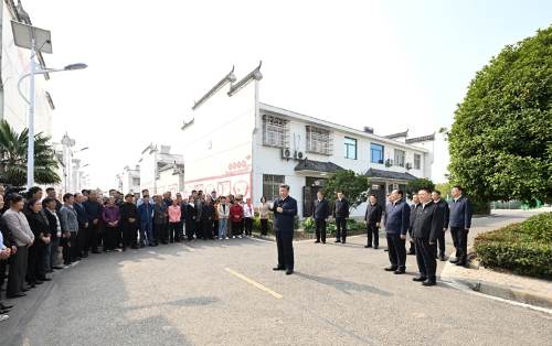 習近平在湖北考察時強調:鼓足干勁奮發進取 久久為功善作善成 奮力譜寫中國式現代化湖北篇章
